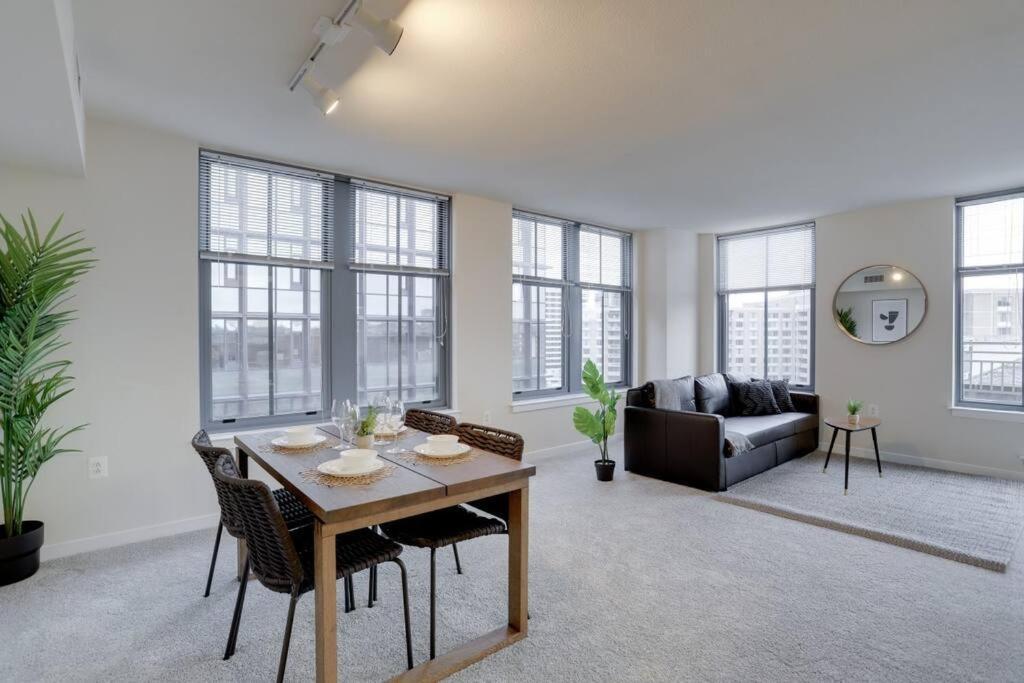 Prime Location Retreat Close To Dc And Metro Арлингтон Экстерьер фото