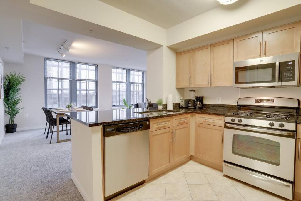 Prime Location Retreat Close To Dc And Metro Арлингтон Экстерьер фото